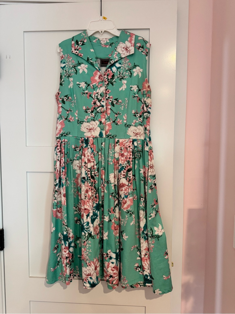 Voodoo Vixen Sleeveless flower print dress in size L